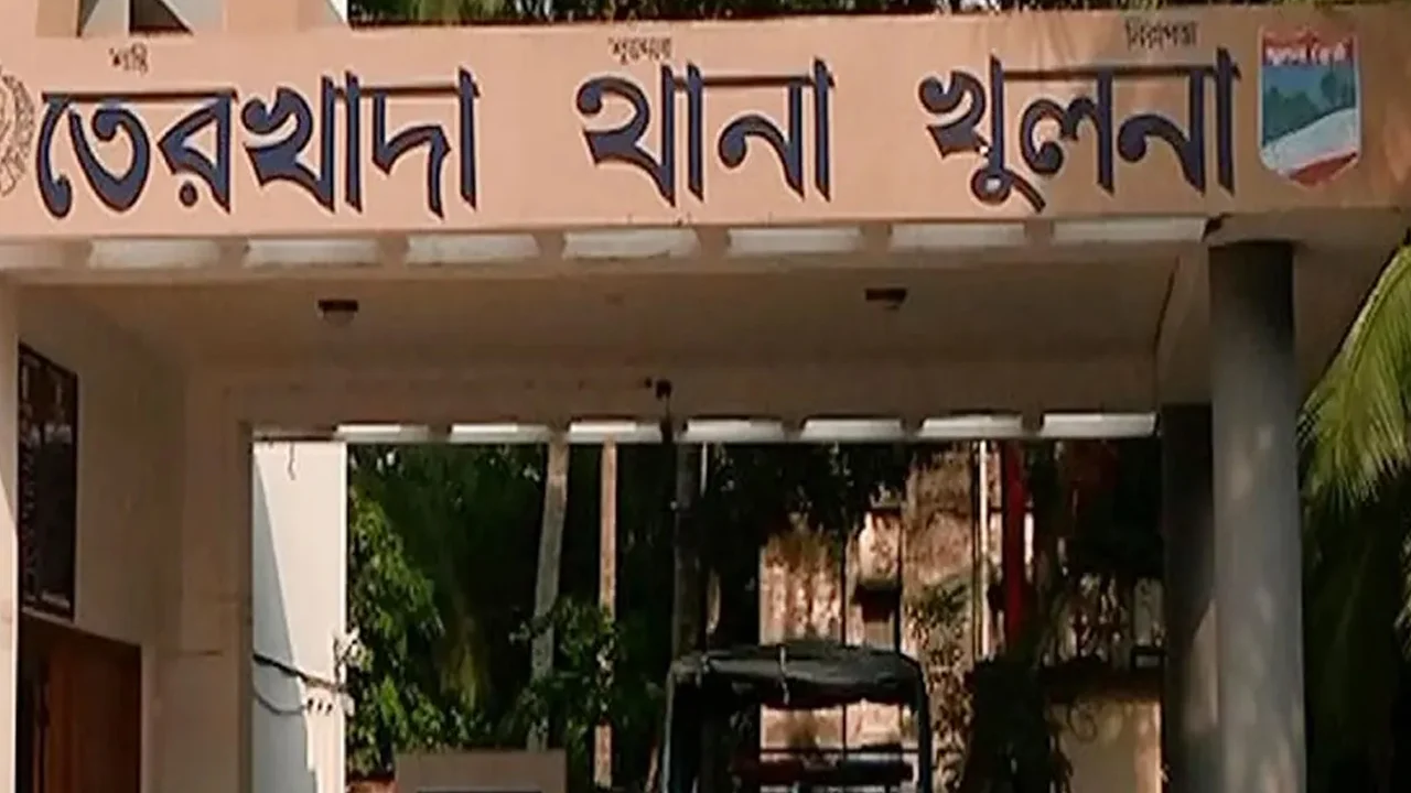খুলনার তেরখাদায় বিএনপির দুই পক্ষের সংঘর্ষ, দুই ঘণ্টা বন্ধ ছিল বাজার