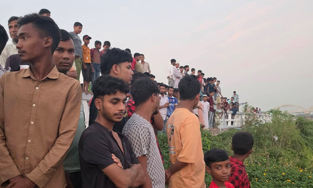 রাজশাহীতে পুকুর থেকে ১৮ বছর বয়সী যুবকের মরদেহ উদ্ধার