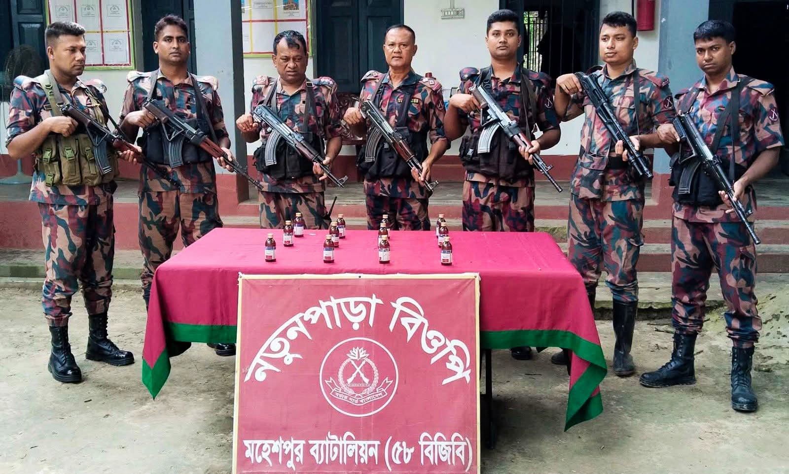 মহেশপুর সীমান্তে বিজিবির অভিযান, উদ্ধার ১ হাজারের বেশি ভারতীয় সিরাপ