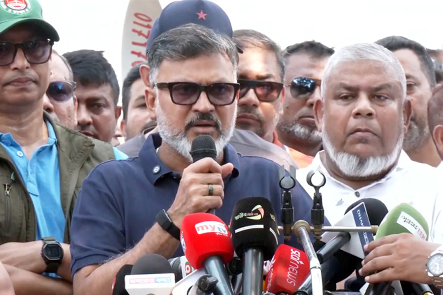 দখলমুক্ত রাখতে ফুটপাতে চলবে নিয়মিত উচ্ছেদ অভিযান: ডিএনসিসি প্রশাসক
