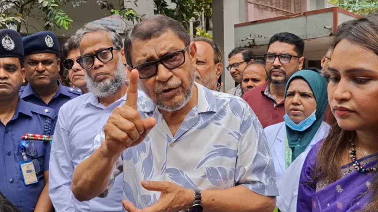 সরকারি হাসপাতালের সামনে নতুন ক্লিনিকের অনুমোদন বন্ধ: স্বাস্থ্যমন্ত্রী