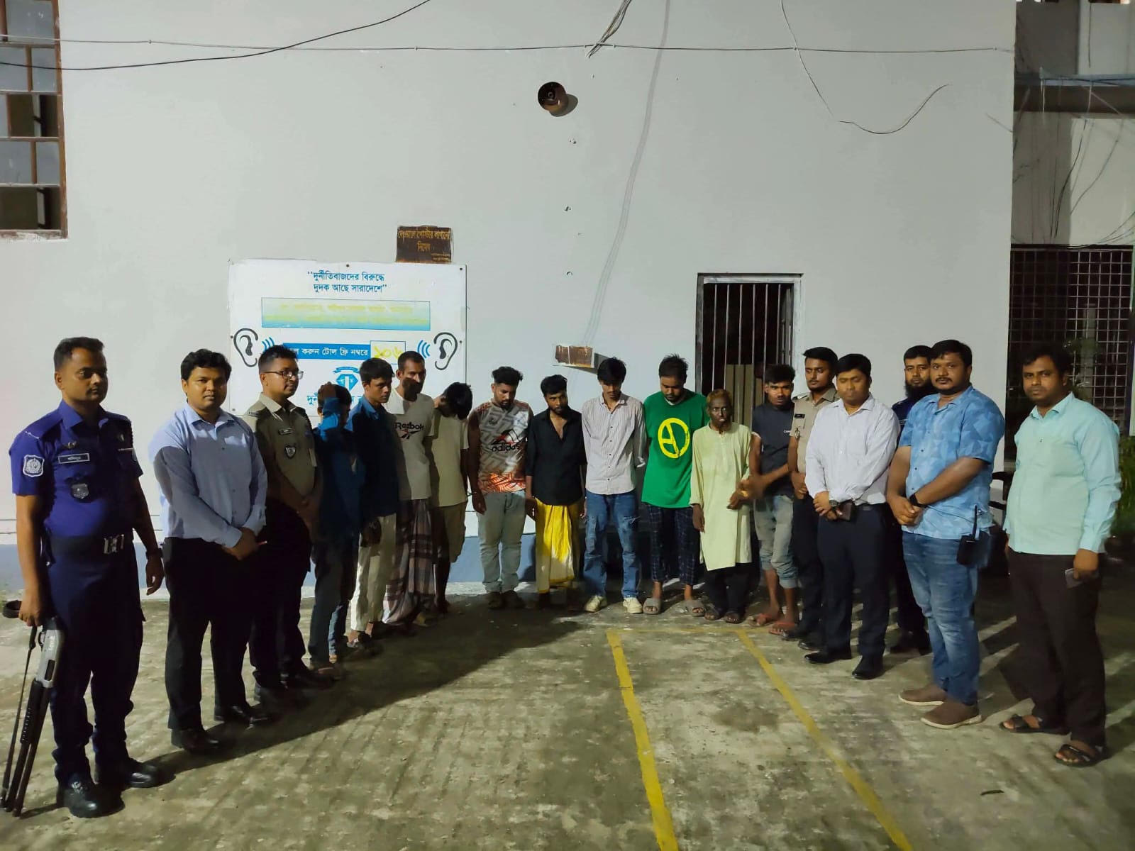 বগুড়ায় মাদকবিরোধী অভিযানে ১০ জনের কারাদণ্ড