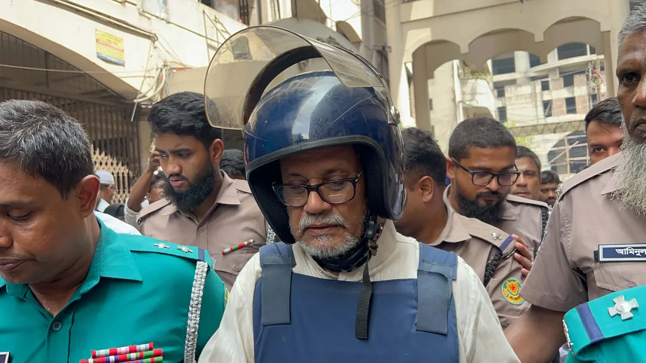 রুবেল হত্যা মামলায় হাইকোর্টে জামিন পেলেন মোজাম্মেল হক