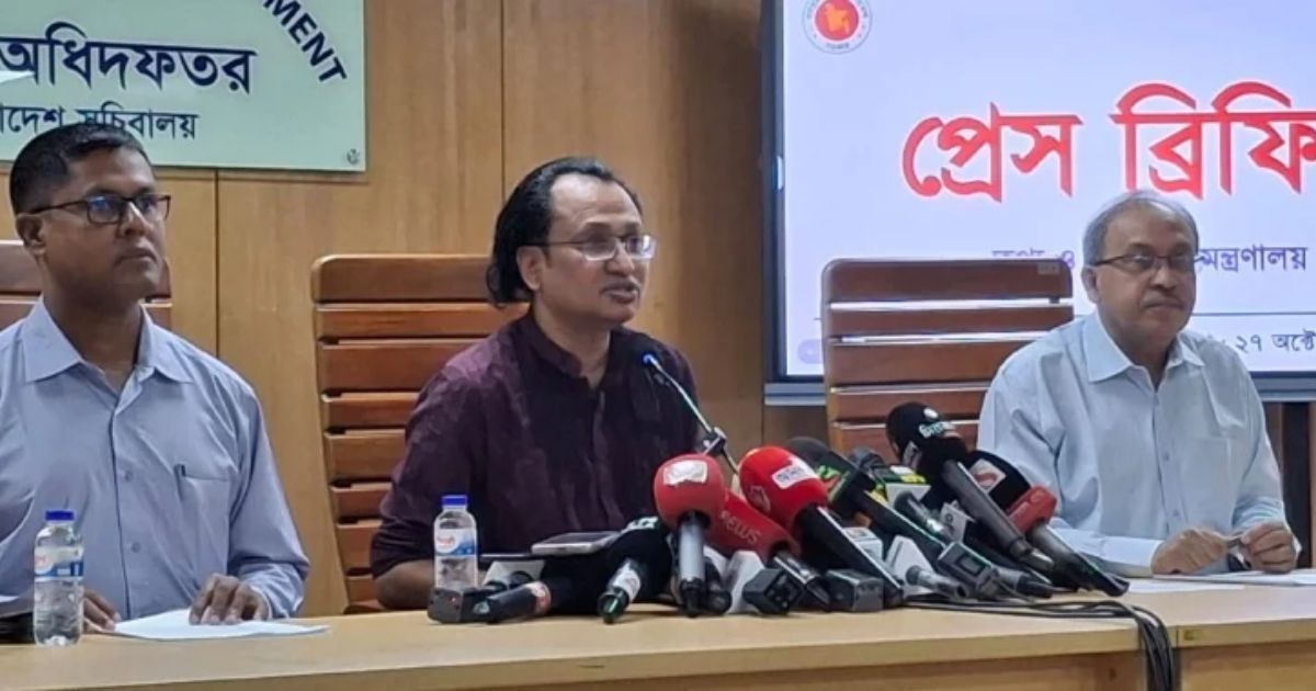 শেখ হাসিনার বিচার হবে আইনে, মবের মাধ্যমে নয়: তথ্য উপদেষ্টা