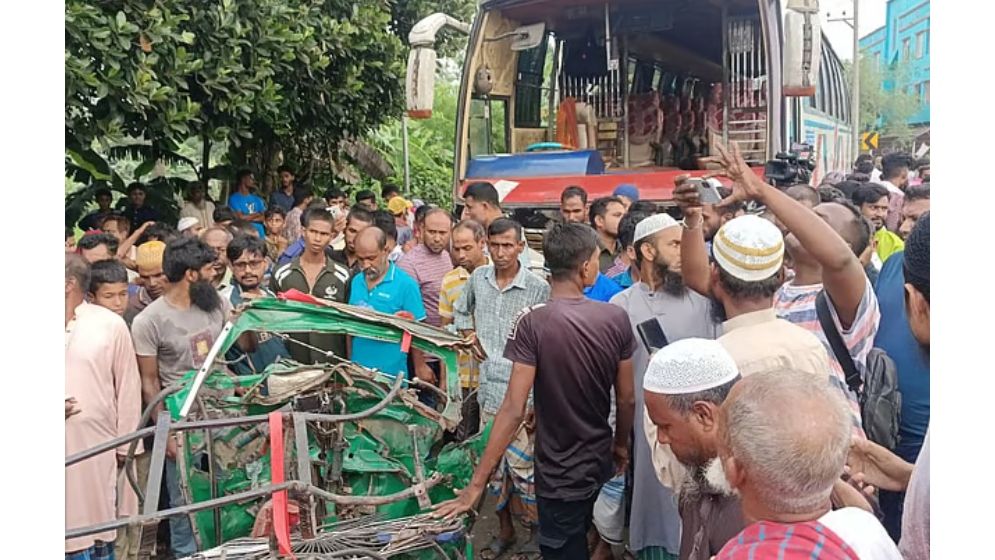 ময়মনসিংহে বাস-অটোরিকশার মুখোমুখি সংঘর্ষে নিহত ৭